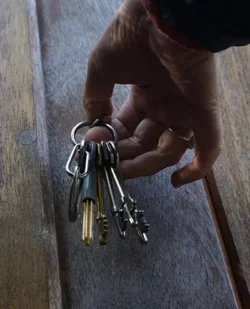 Can security keys be cut?